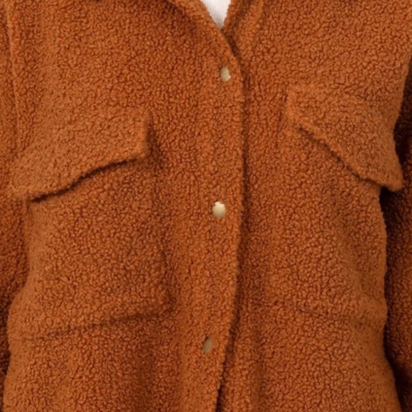 Shacket - Picture 2 of 4